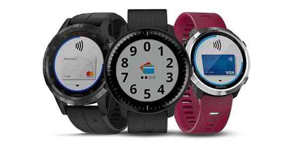 Komerční banka spustila platby hodinkami přes Garmin Pay a Fitbit Pay