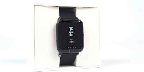 Amazfit BIP: Vyzkoušeli jsme nejlevnější chytré hodinky od Xiaomi